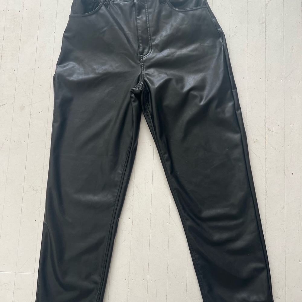 Abercrombie & Fitch Ankle Straight Ultra High-Rise Vegan Leather Pants  8/29.